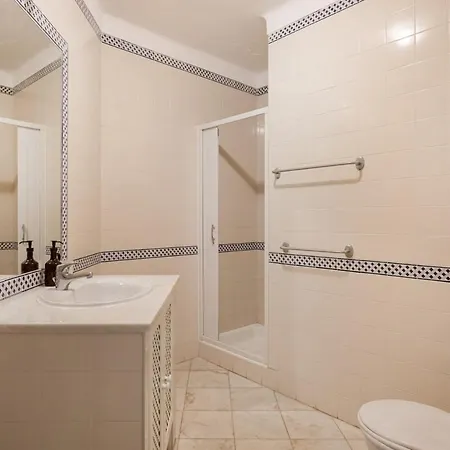 Prainha 2br | Pool & Access *