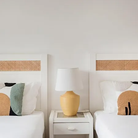 Prainha 2br | Pool & Access Apartamento Alvor