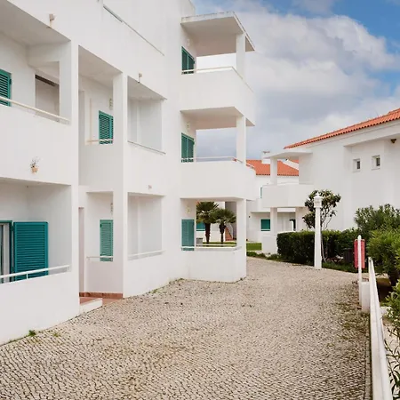 شقة Prainha 2br | Pool & Access *