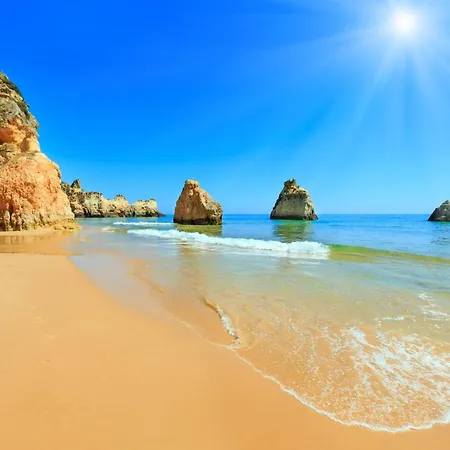 Prainha 2br | Pool & Access Apartamento Alvor